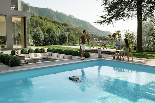 Robotic Pool Cleaners and the U.S. Summer Surge: Seasonal Buying Guide